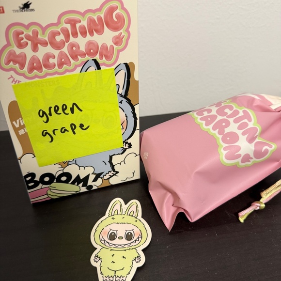 Labubu Exciting Macaron Green Grape - Picture 4 of 4